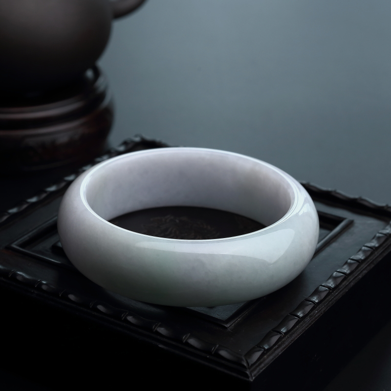 56#缅甸糯种浅绿翡翠手镯-红掌柜