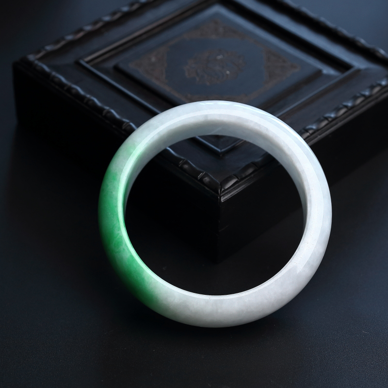 56.5#糯种飘绿翡翠手镯-红掌柜