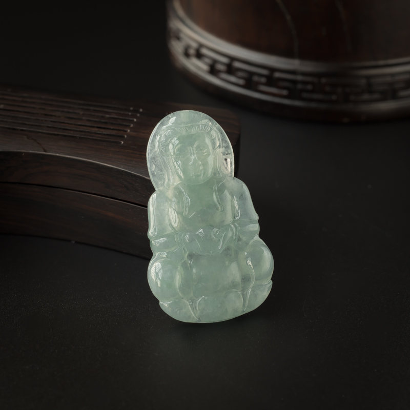 天然糯种浅绿翡翠观音吊坠-红掌柜