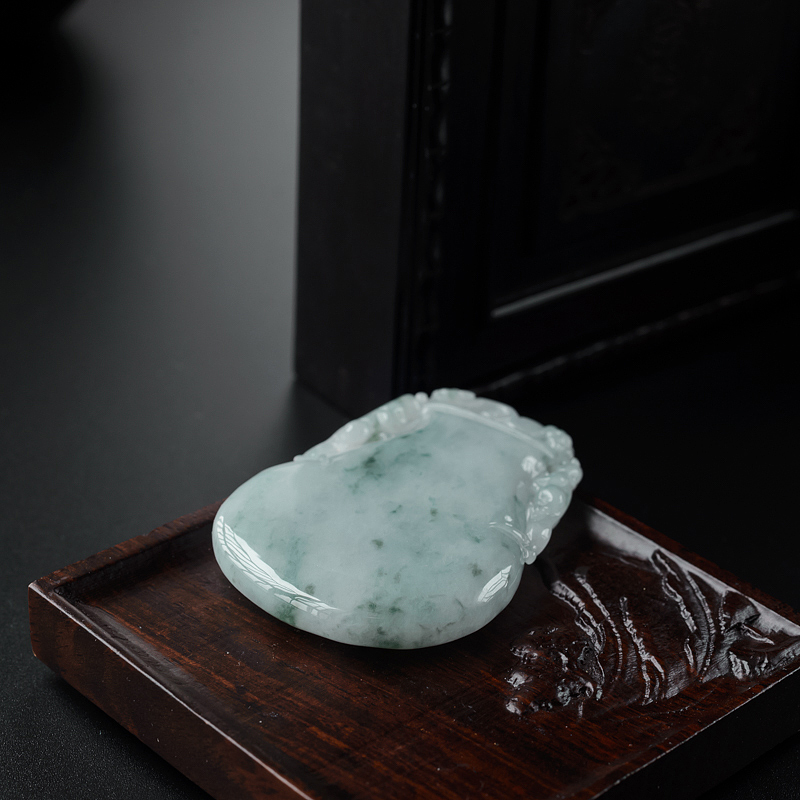 糯种翡翠花瓶-红掌柜