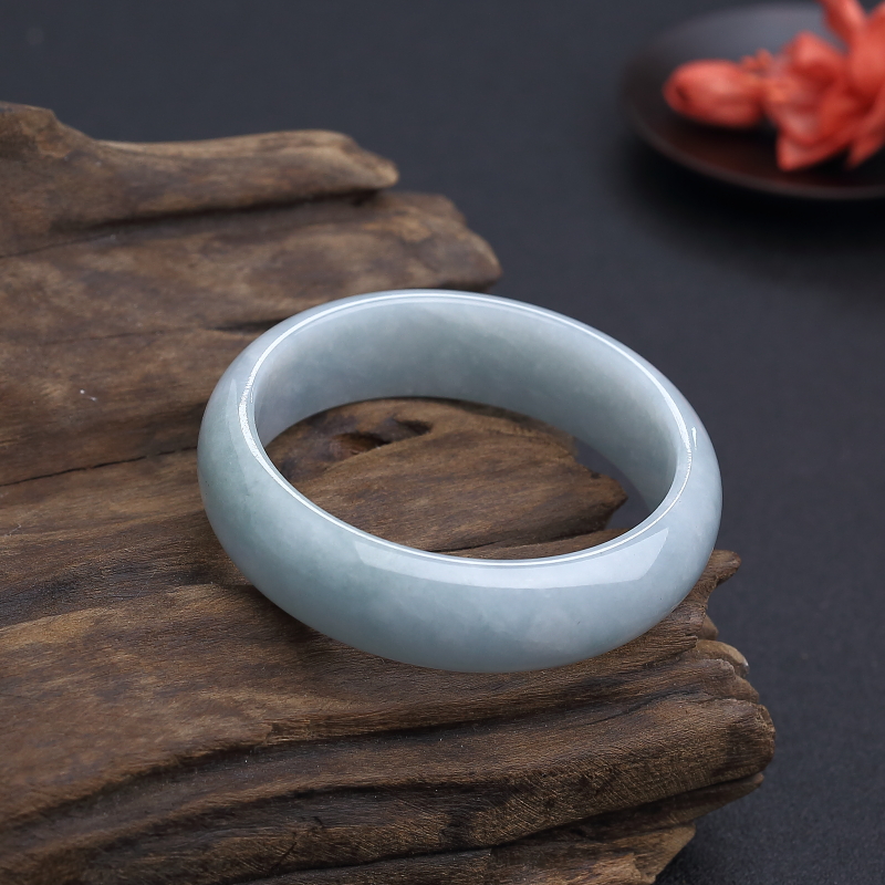 糯种淡绿翡翠手镯 - 红掌柜