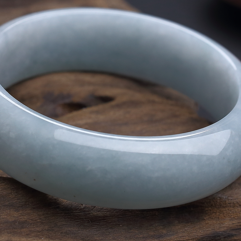 缅甸糯种淡绿翡翠手镯 - 红掌柜