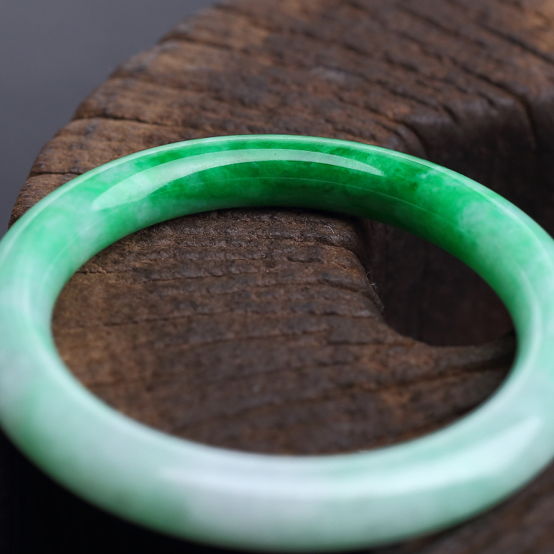 糯种飘翠翡翠圆镯-红掌柜