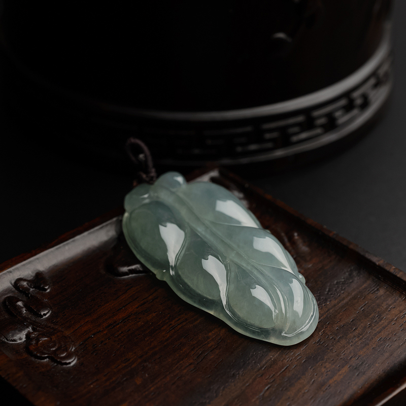 缅甸天然冰糯种翡翠叶子吊坠-红掌柜
