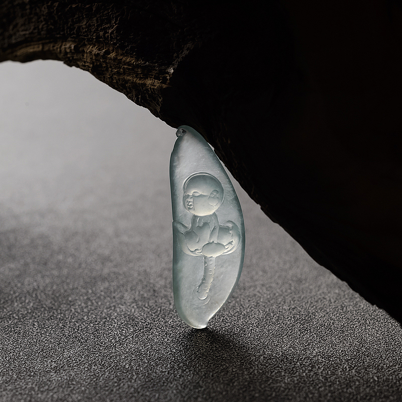 缅甸天然冰种浅绿翡翠莲花童子吊坠-红掌柜