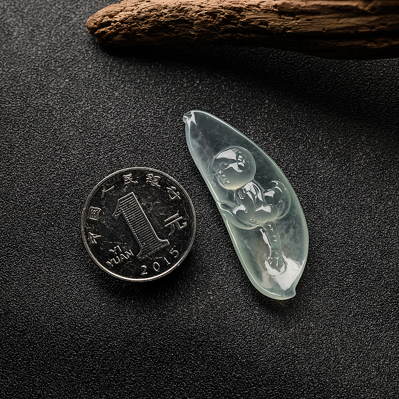 冰种翡翠莲花童子吊坠-红掌柜