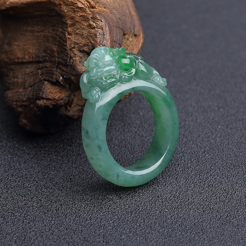 糯冰种翡翠貔貅戒指-红掌柜