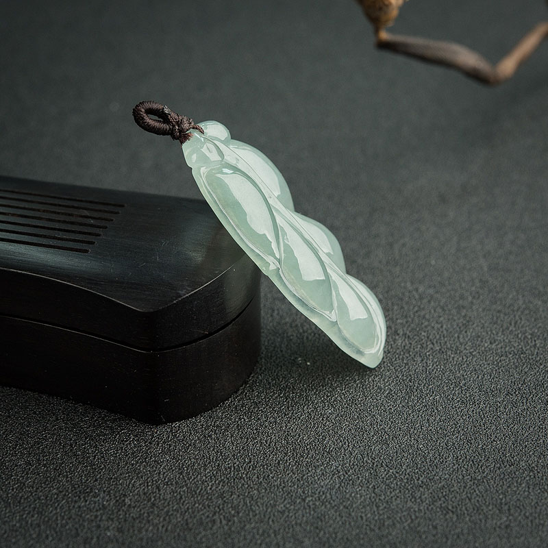 翡翠叶子吊坠-红掌柜