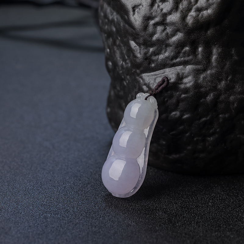 天然糯种浅紫色翡翠福豆吊坠 - 红掌柜