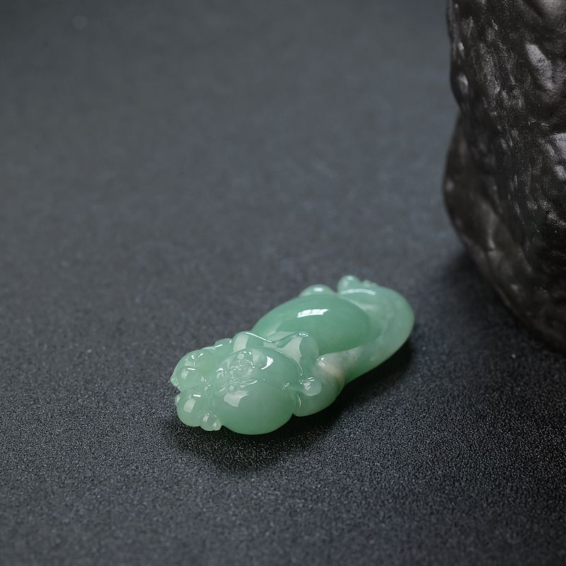 缅甸浅绿翡翠佛吊坠 - 红掌柜