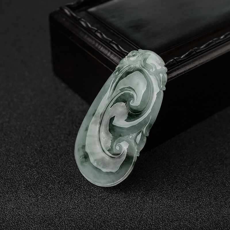 翡翠如意吊坠-红掌柜