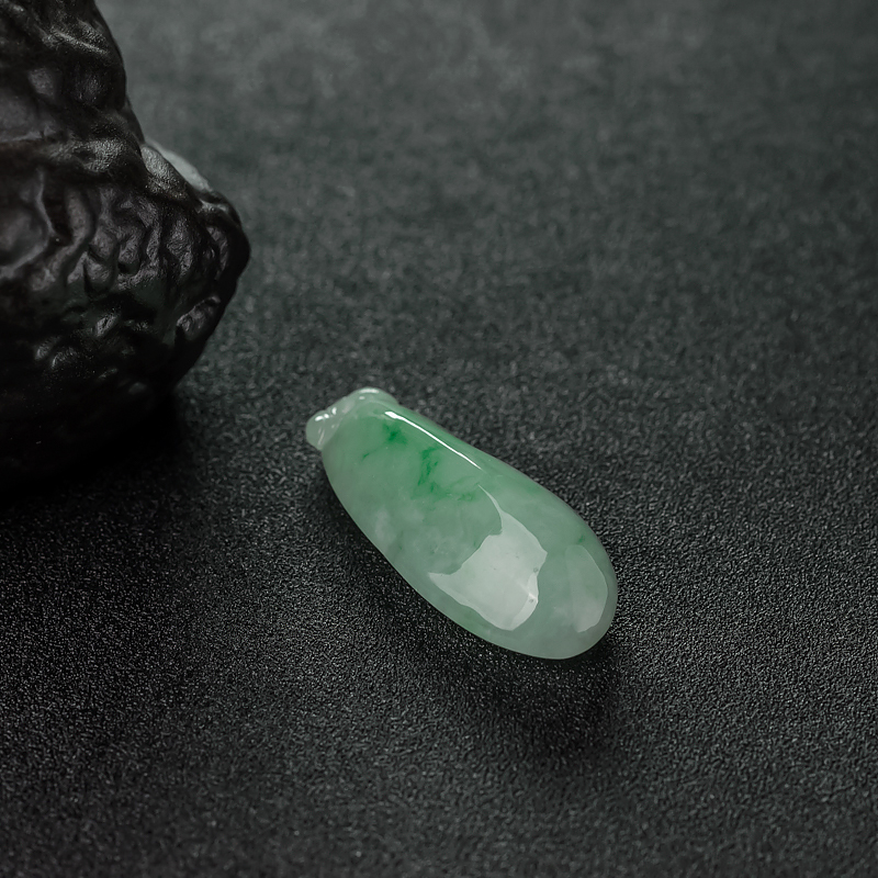 缅甸天然豆种翡翠福瓜吊坠-红掌柜