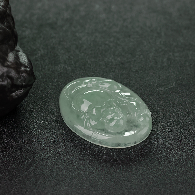 缅甸天然糯冰种浅绿翡翠吊坠-红掌柜