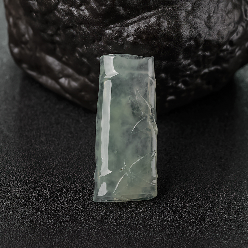 缅甸天然糯冰种浅绿翡翠竹节吊坠-红掌柜