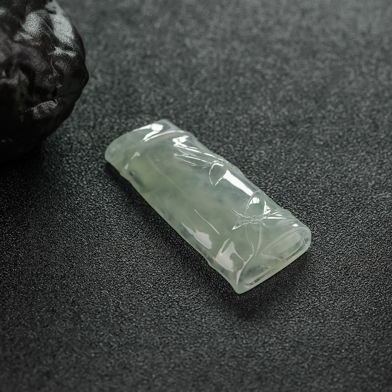 缅甸天然糯冰种翡翠竹节吊坠-红掌柜