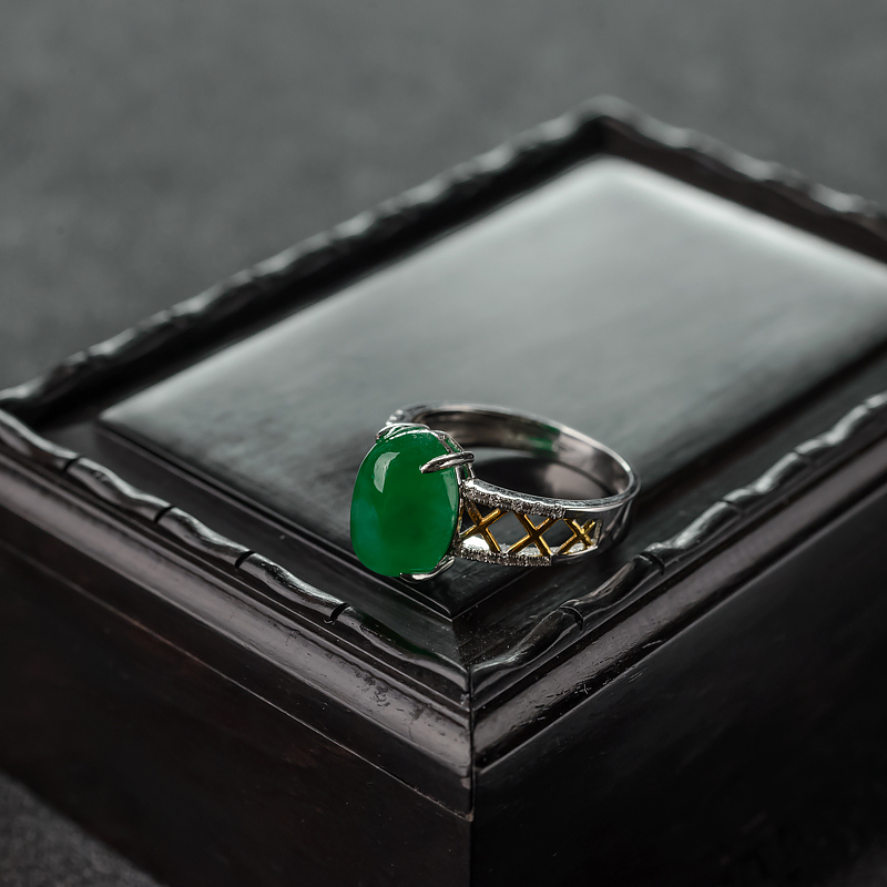 天然糯种翠色翡翠戒指-红掌柜