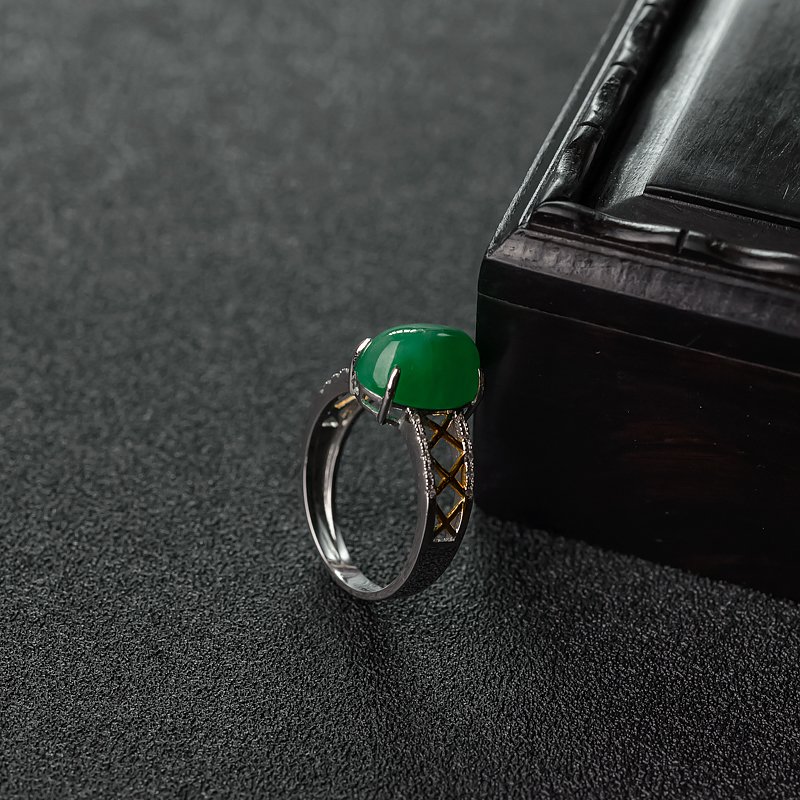 糯种翠色翡翠戒指-红掌柜