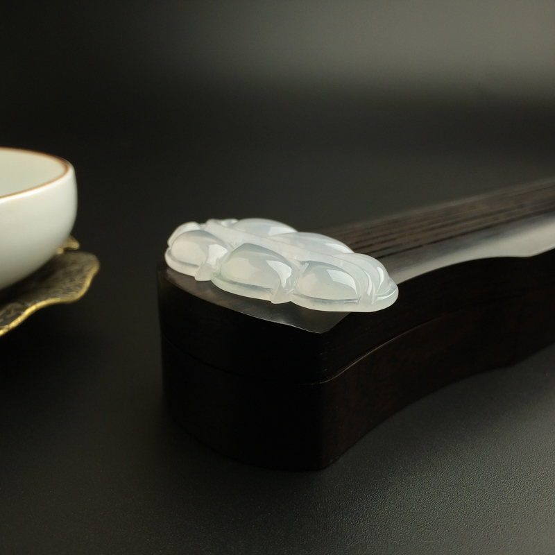 冰糯种翡翠-红掌柜