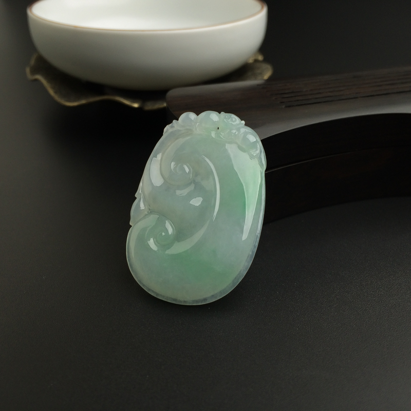 糯种翡翠如意吊坠-红掌柜