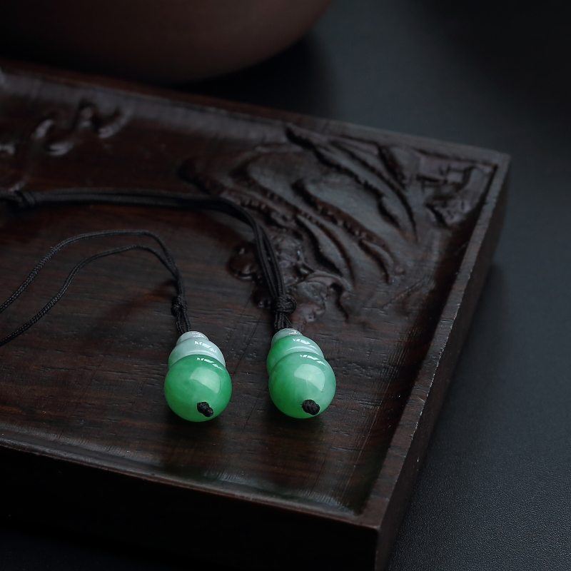 天然糯种飘绿翡翠葫芦手机挂坠-红掌柜