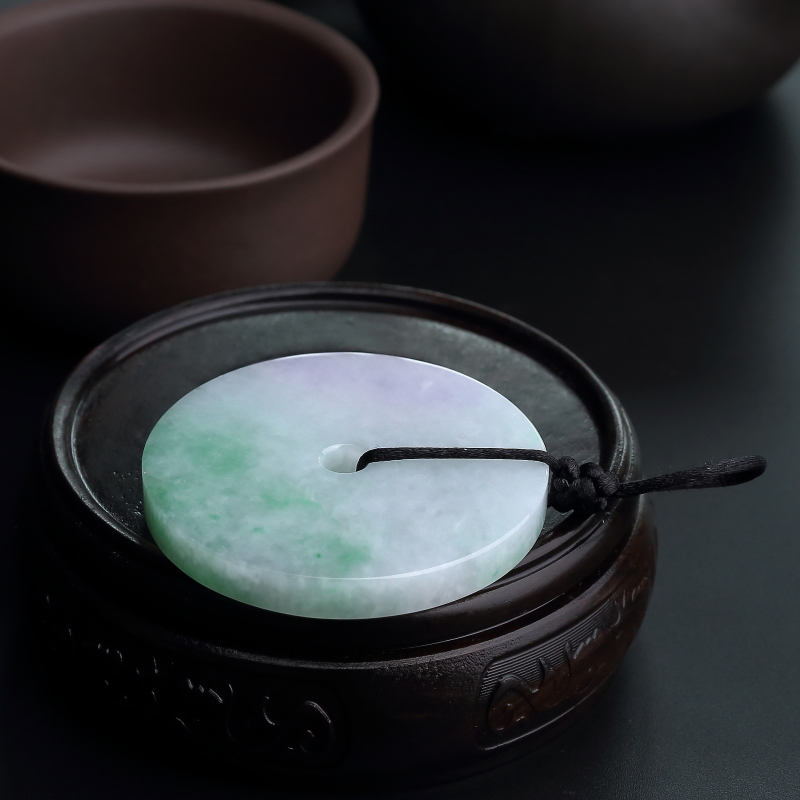 缅甸天然糯种飘绿翡翠吊坠-红掌柜
