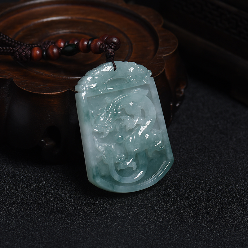 飘花翡翠龙牌-红掌柜