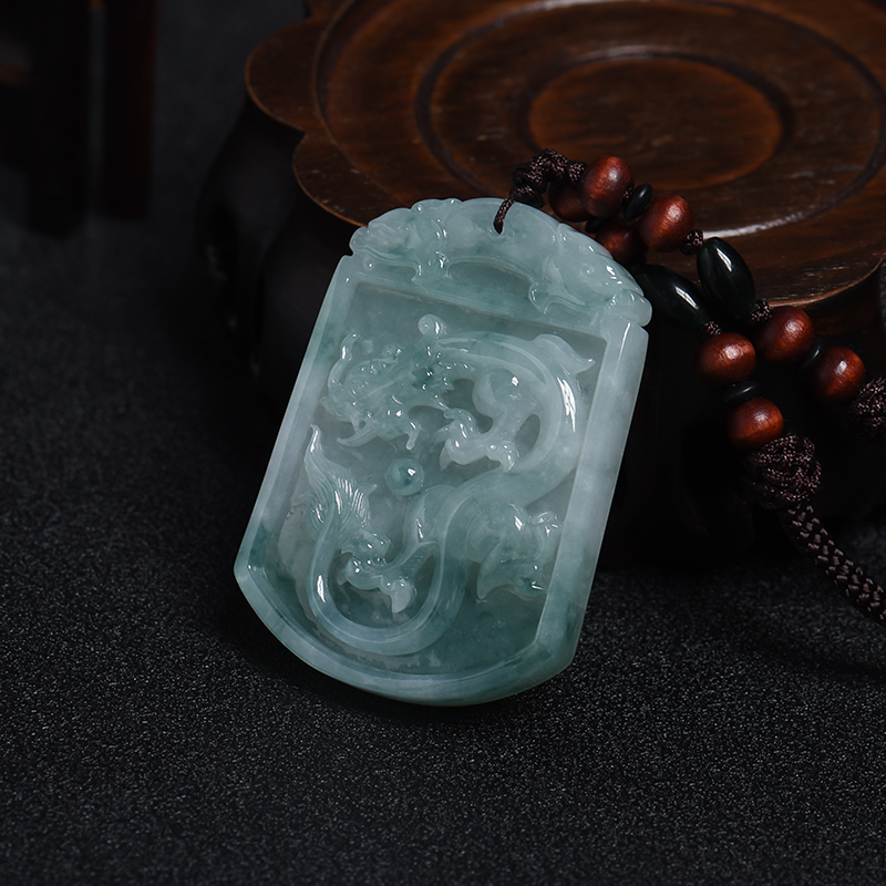 糯种翡翠龙牌-红掌柜