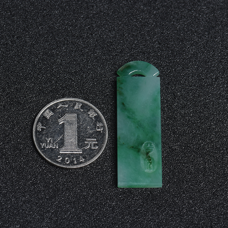 翡翠无事牌-红掌柜