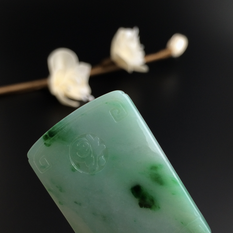 糯种飘花翡翠吊坠-红掌柜