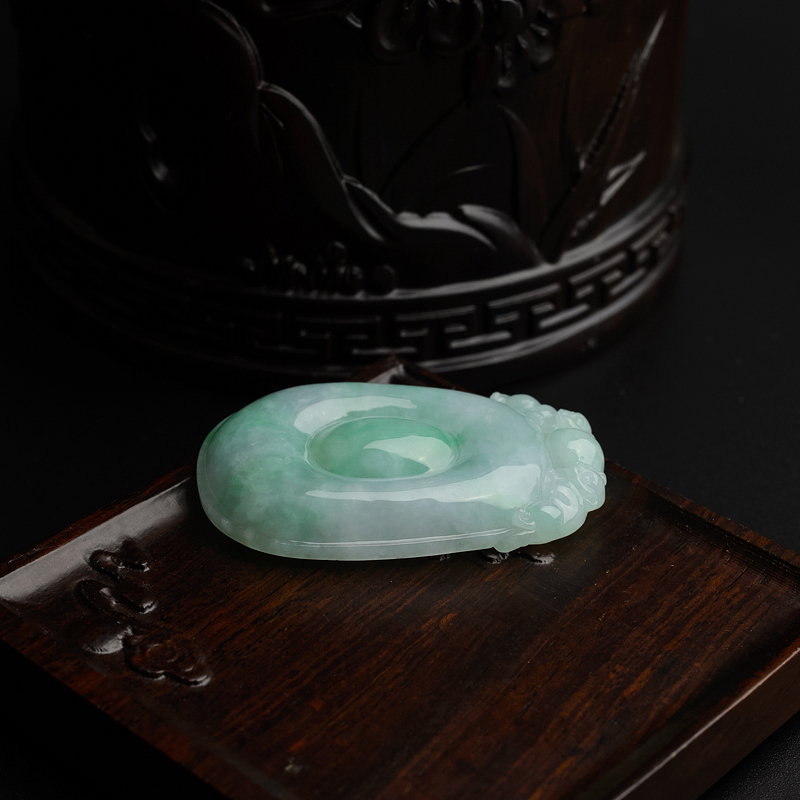 缅甸天然糯种浅绿翡翠福在眼前吊坠-红掌柜