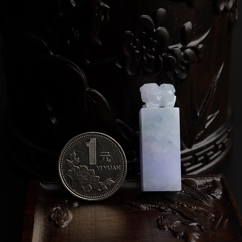 糯种春带彩翡翠印章-红掌柜