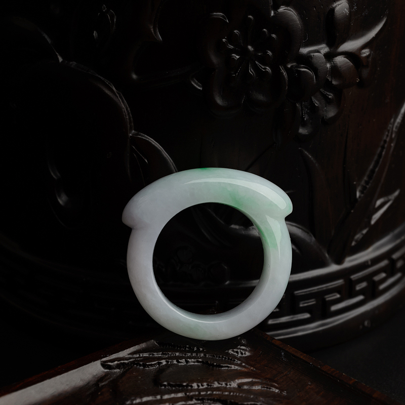 缅甸天然糯种飘绿翡翠戒指-红掌柜