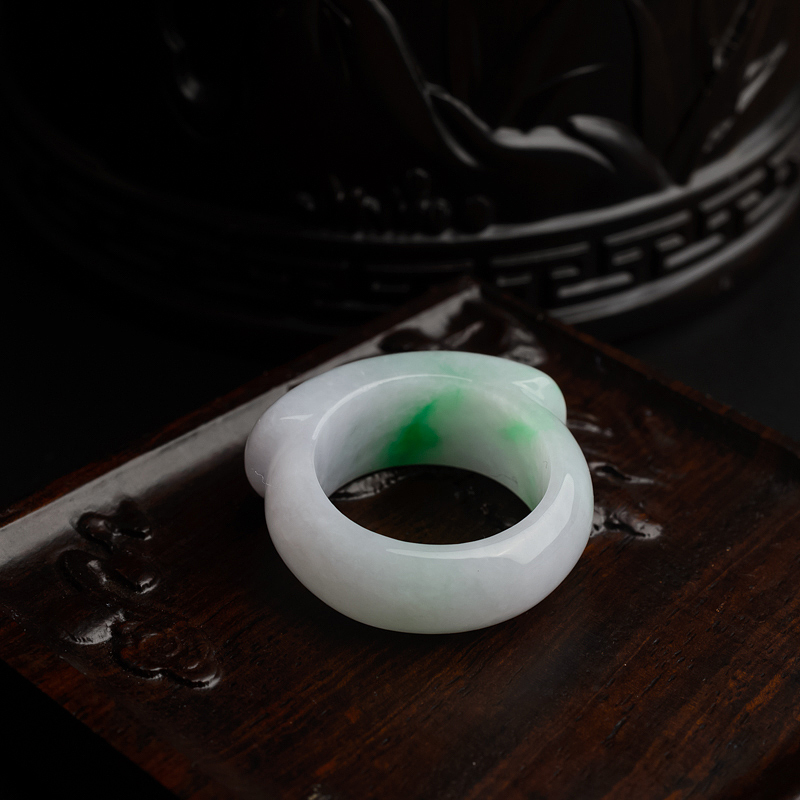 缅甸天然糯种翡翠戒指-红掌柜