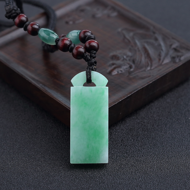 缅甸天然浅绿翡翠无事牌吊坠-红掌柜