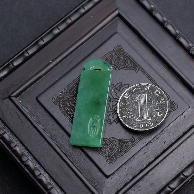 糯种淡蓝绿翡翠无事牌吊坠-红掌柜