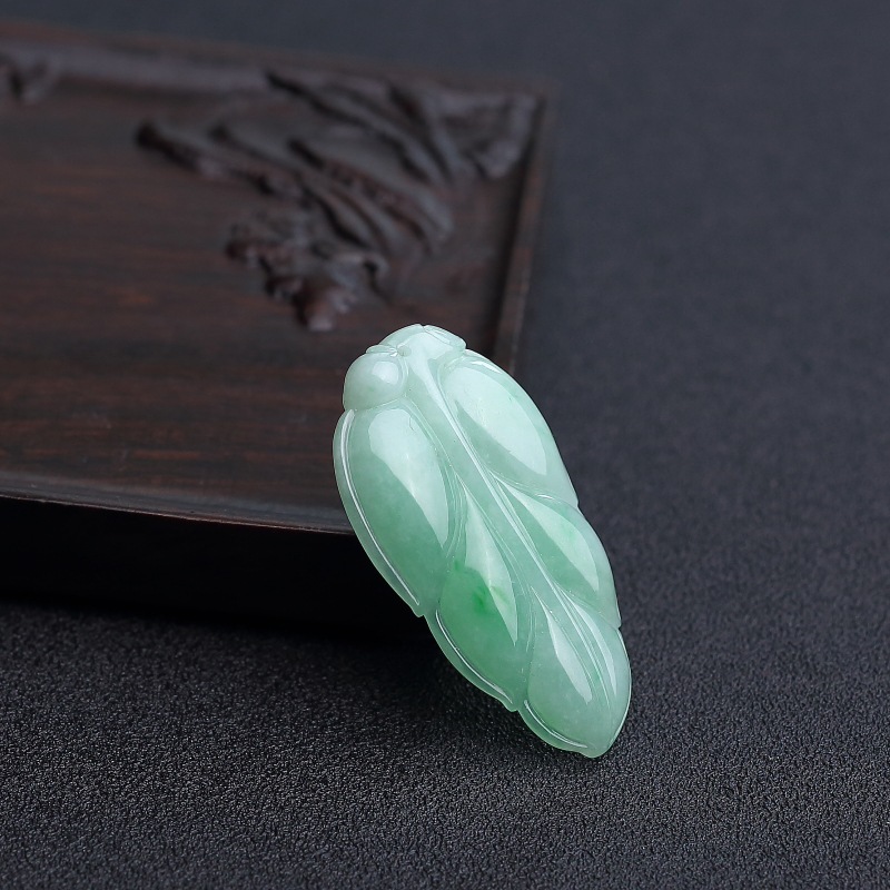 糯种翡翠金枝玉叶吊坠-红掌柜