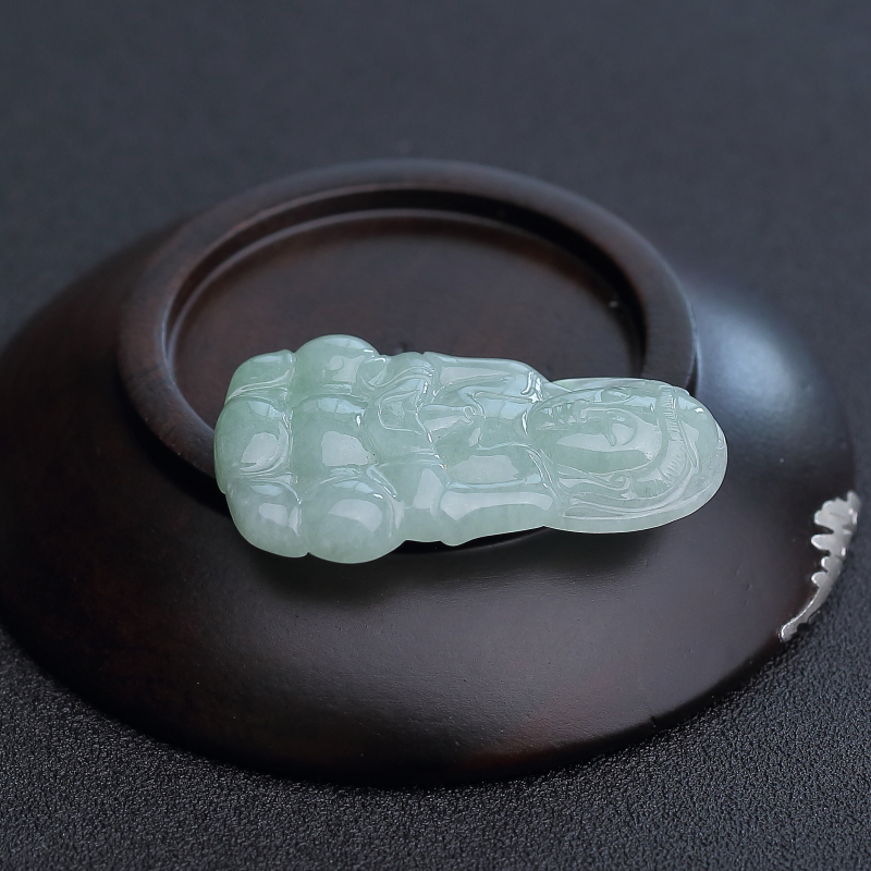 糯种淡绿翡翠吊坠-红掌柜