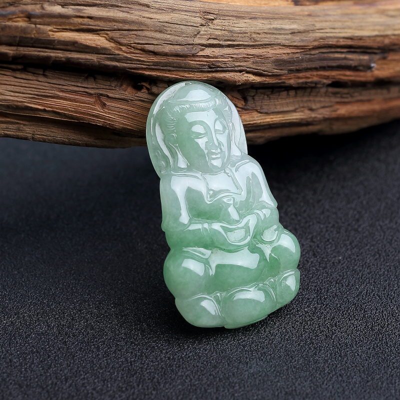 天然糯种浅绿翡翠观音吊坠-红掌柜