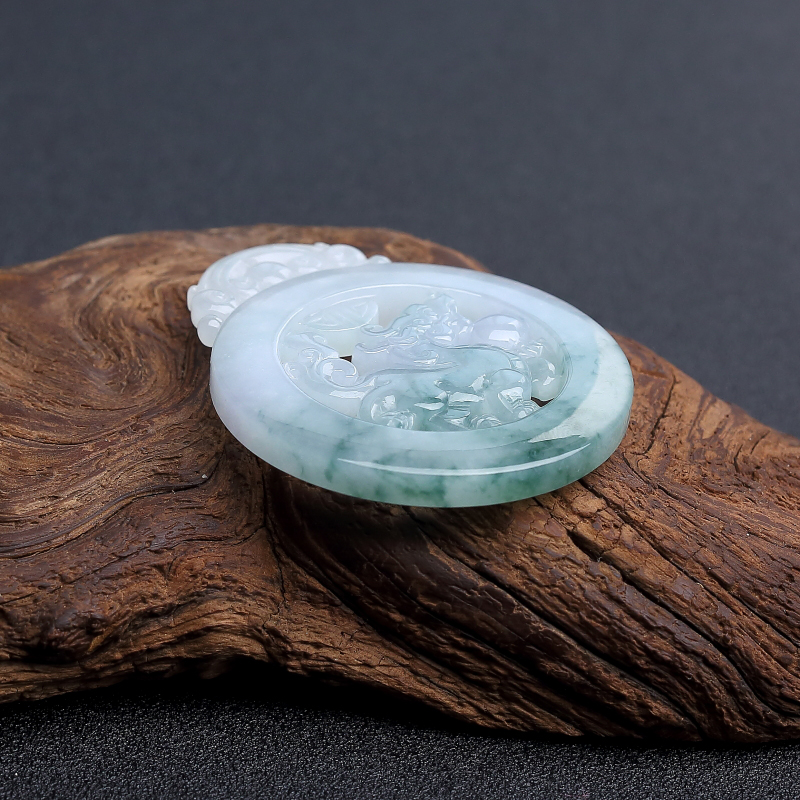 缅甸糯种飘花翡翠镂雕貔貅吊坠 - 红掌柜