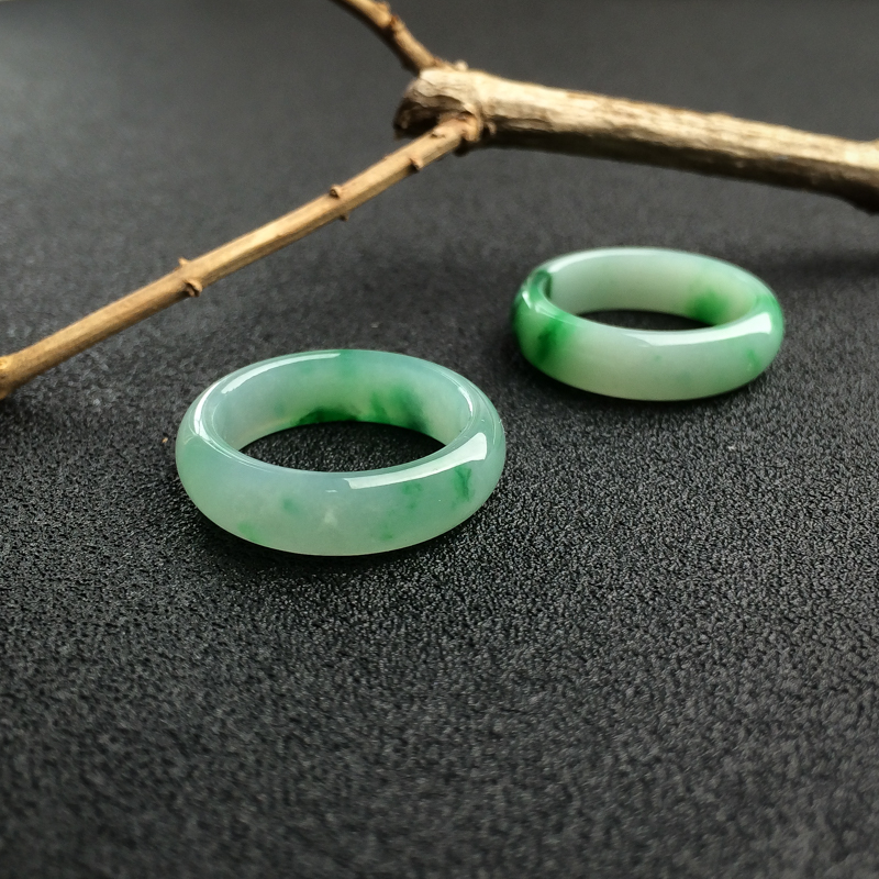 缅甸A货飘翠翡翠戒指 - 红掌柜