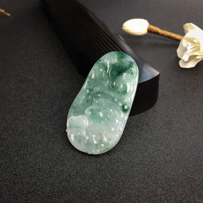 糯种飘花翡翠龙吊坠 - 红掌柜