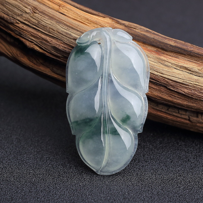 缅甸天然糯冰种飘花翡翠叶子吊坠 - 红掌柜