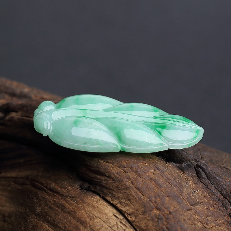 飘翠翡翠吊坠 - 红掌柜