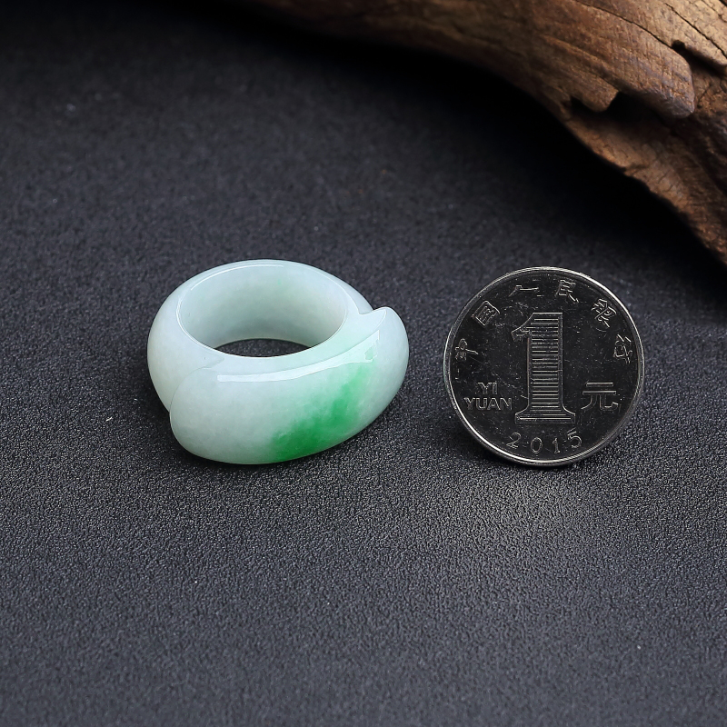 缅甸A货飘翠翡翠戒指 - 红掌柜