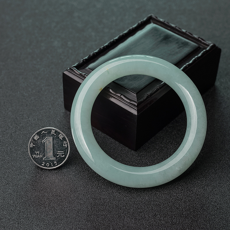 天然翡翠圆镯-红掌柜