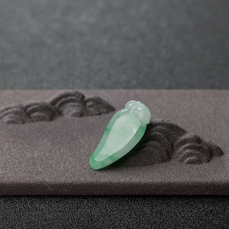 飘翠翡翠福瓜吊坠-红掌柜