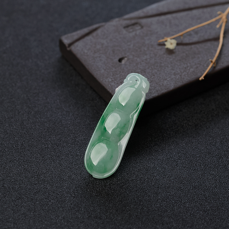 翡翠福豆吊坠-红掌柜