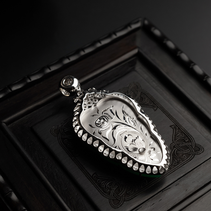 18K金镶缅甸黄阳绿翡翠叶子吊坠-红掌柜