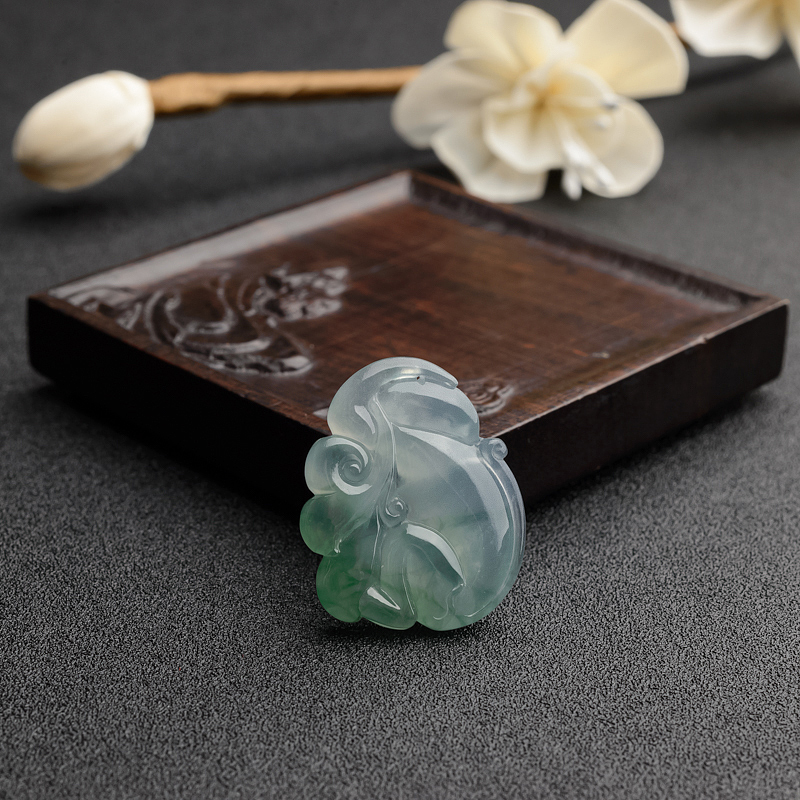 缅甸天然飘绿翡翠猴子吊坠-红掌柜