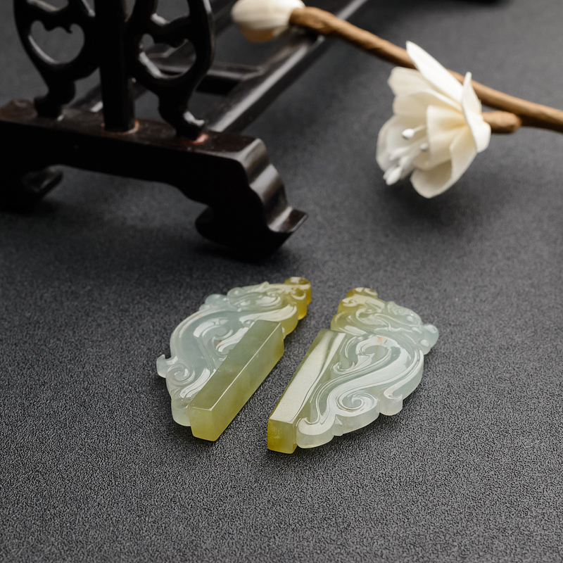 缅甸天然糯种翡翠龙牌吊坠-红掌柜